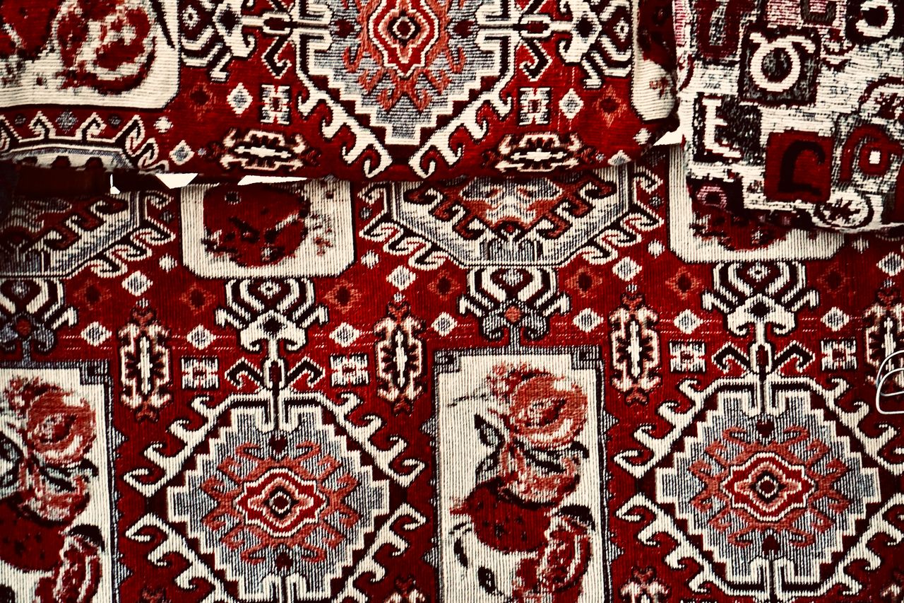  Can Holes and Tears in Oriental Rugs Be Repaired? 