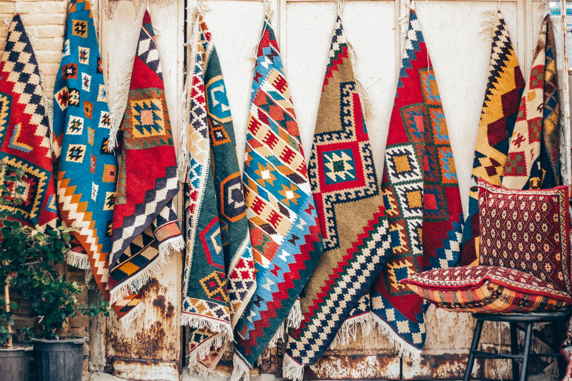 Faded Rug Colors: Can They Be Restored? 