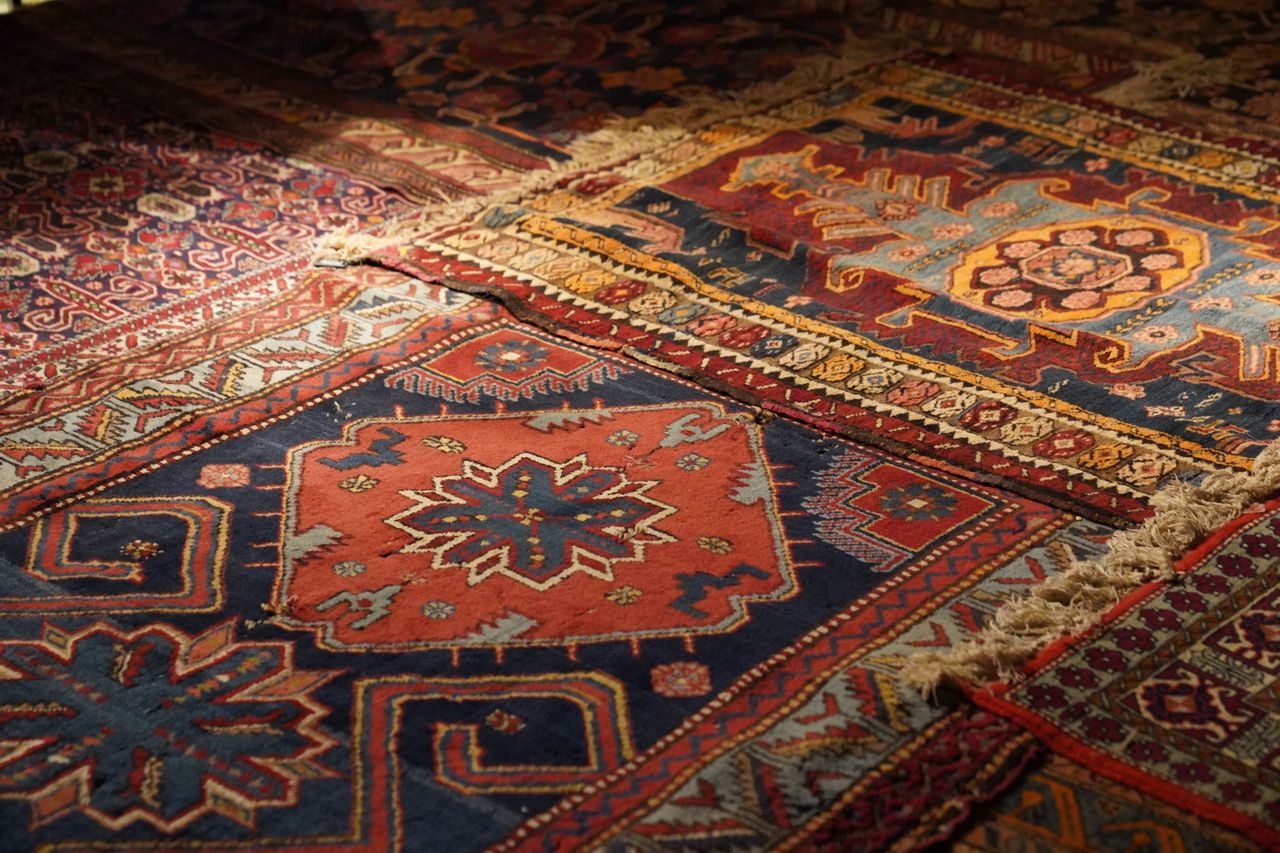  Oriental Rug Fringe Repair: What Owners Should Know 