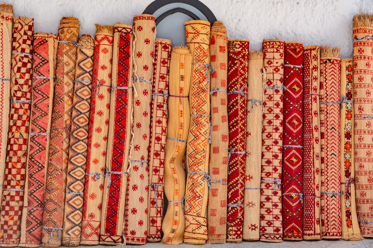  Should Rugs Be Cleaned Before Long-Term Storage? 