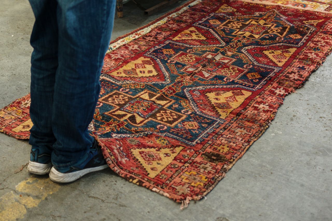  What to Do With a Rug After Water Exposure 